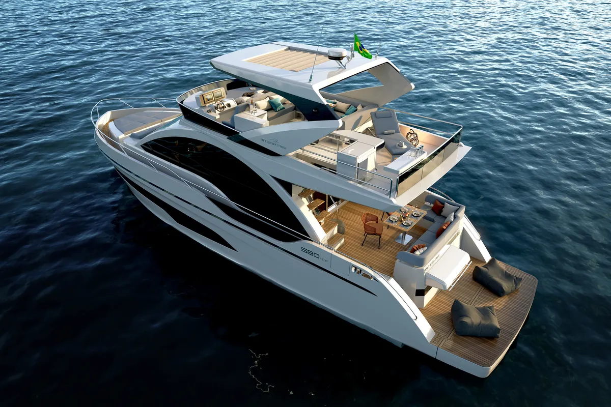 Intermarine 580HDF — Exterior