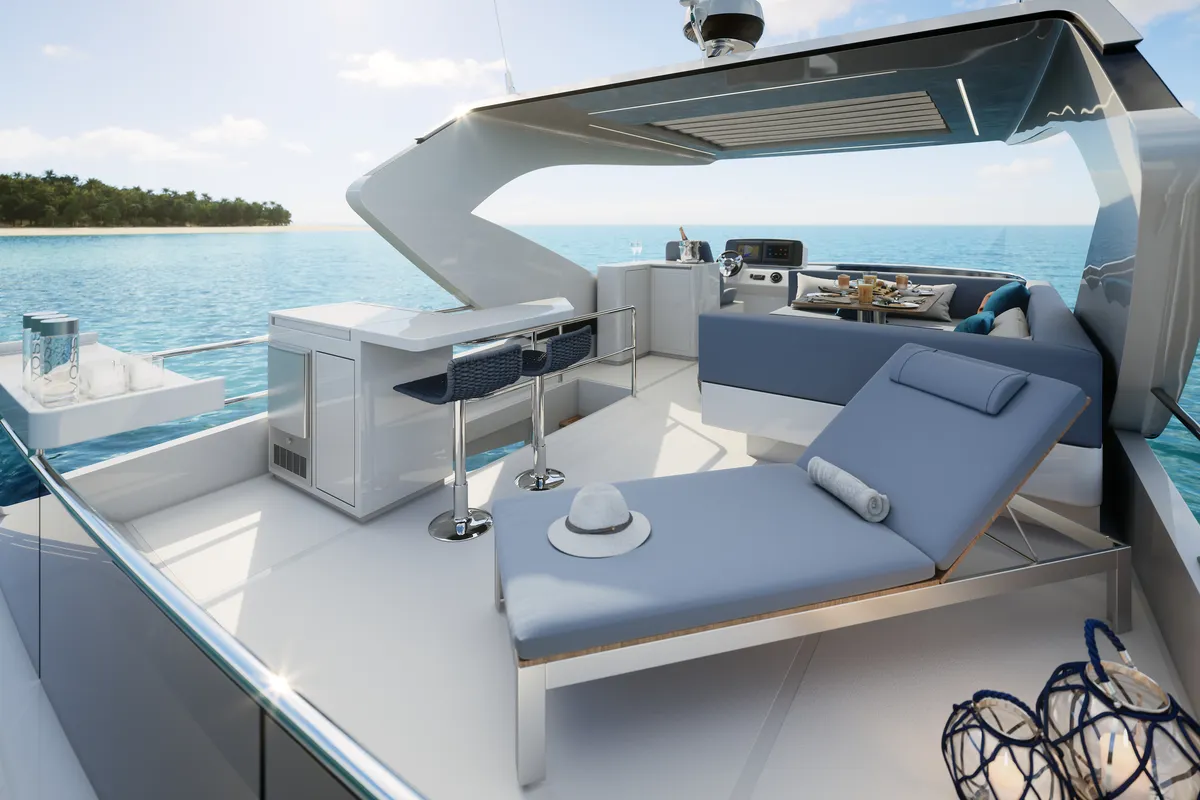 Intermarine 580HDF — Flybridge