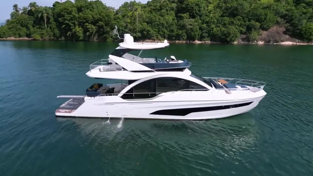 Intermarine 580HDF — Exterior